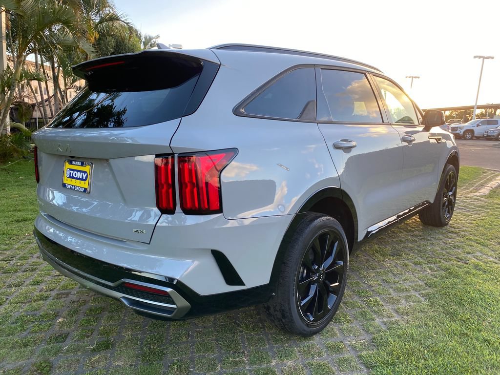 Used 2023 Kia Sorento SX AWD/4WD image 7