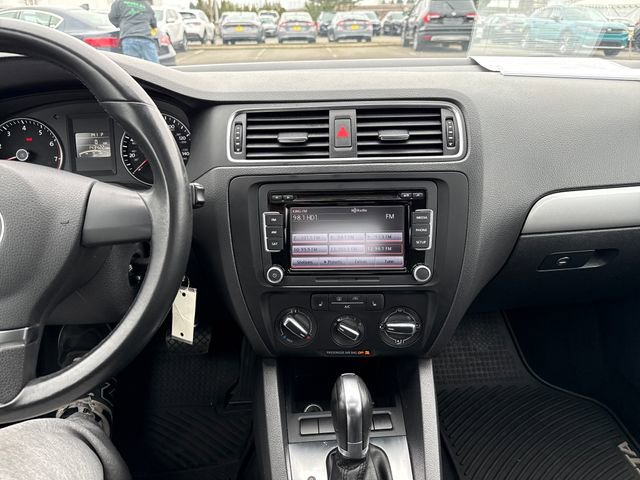 Used 2013 Volkswagen Jetta SE image 20