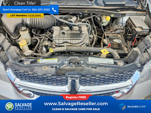 Used 2012 Dodge Grand Caravan SXT FWD image 16