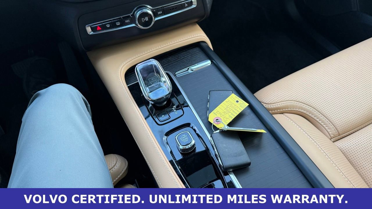 Certified 2024 Volvo XC90 T8 Ultimate w/ Lounge Package AWD/4WD image 30