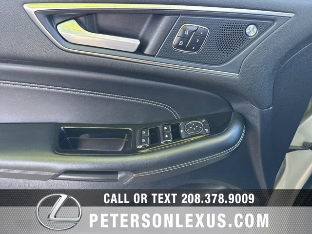 Used 2019 Ford Edge Titanium w/ Equipment Group 301A AWD/4WD image 25