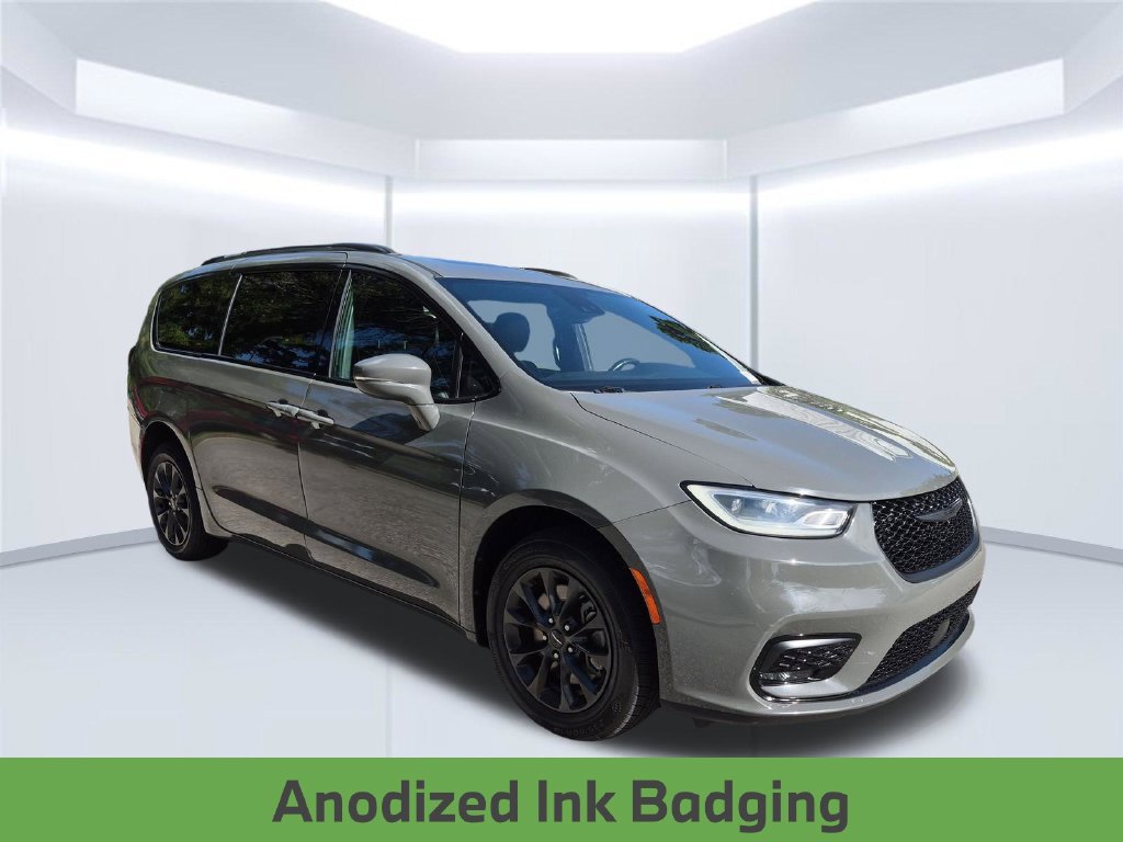 Used 2021 Chrysler Pacifica Limited w/ S Appearance Package AWD/4WD image 9