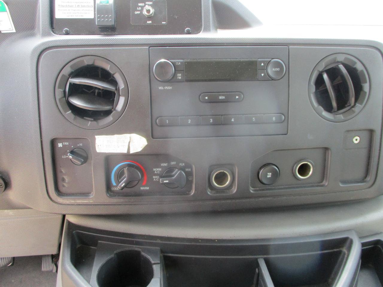 Used 2013 Ford E-250 and Econoline 250 Extended w/ PWR Group RWD image 24