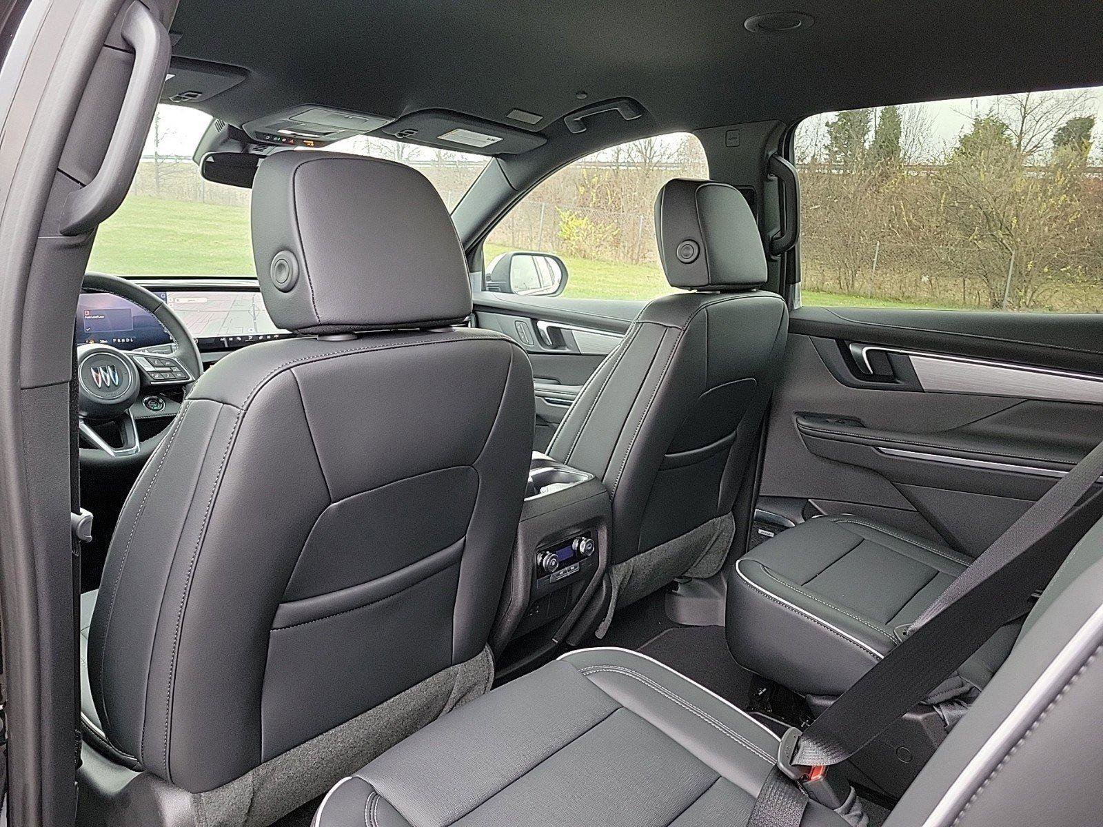 New 2026 Buick Enclave Preferred image 13