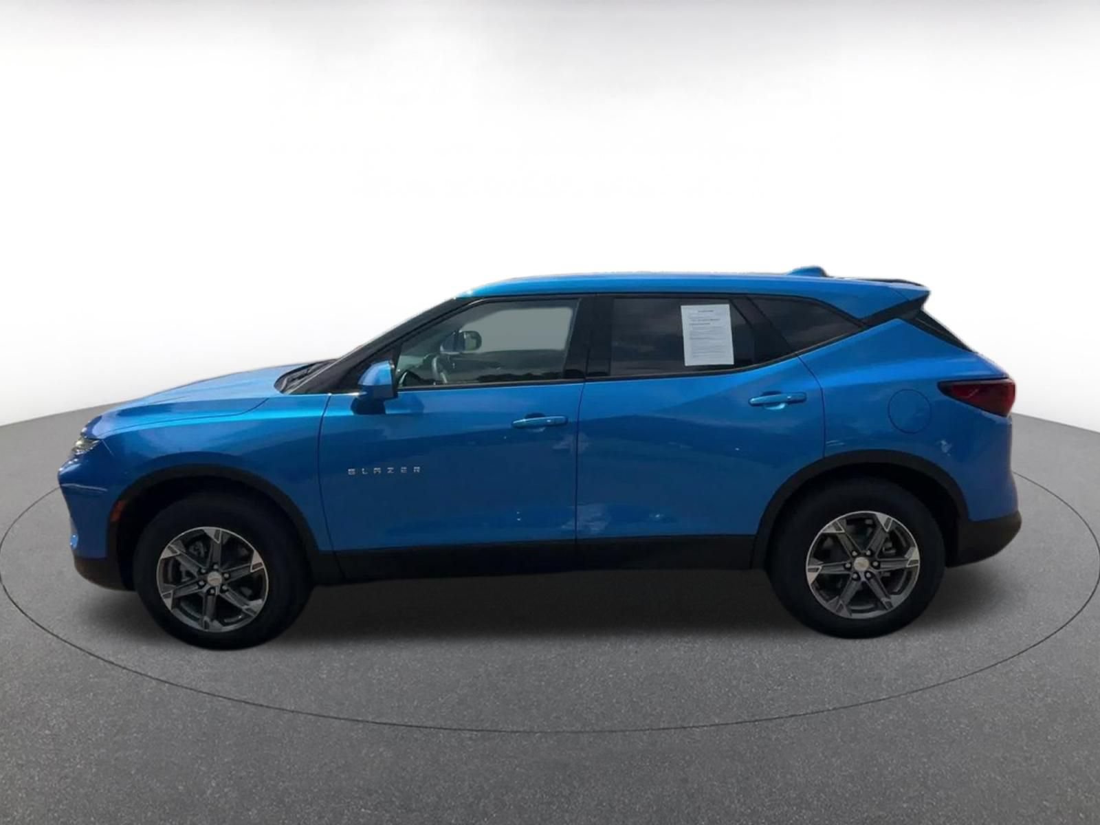 Used 2026 Chevrolet Blazer LT AWD/4WD image 9