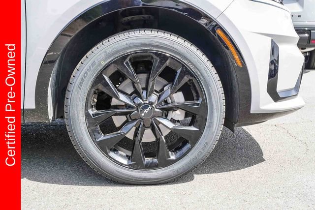 Certified 2022 Kia Sorento SX image 10
