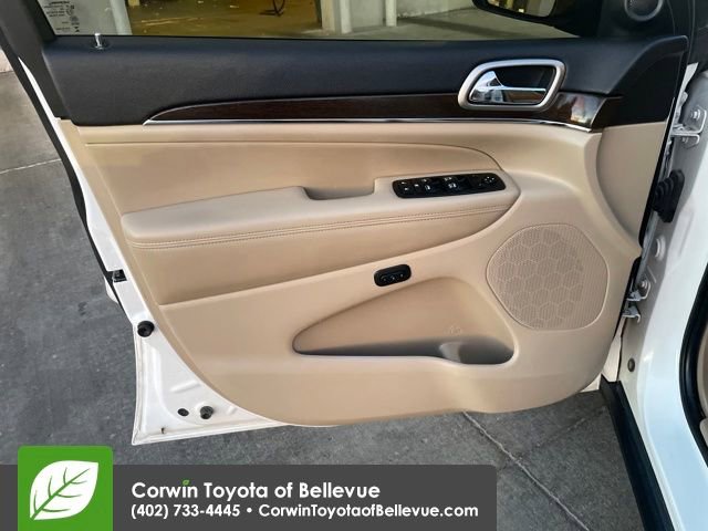 Used 2017 Jeep Grand Cherokee Limited w/ Luxury Group II image 10