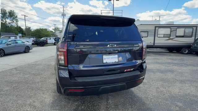Certified 2023 Chevrolet Suburban RST w/ Luxury Package AWD/4WD image 7