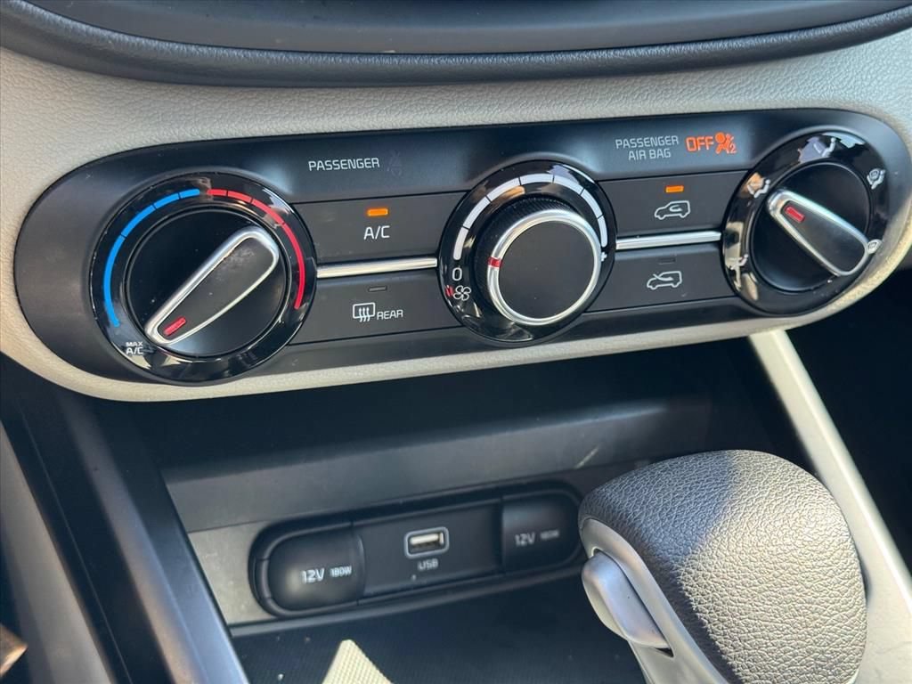 Certified 2025 Kia Soul LX FWD image 20