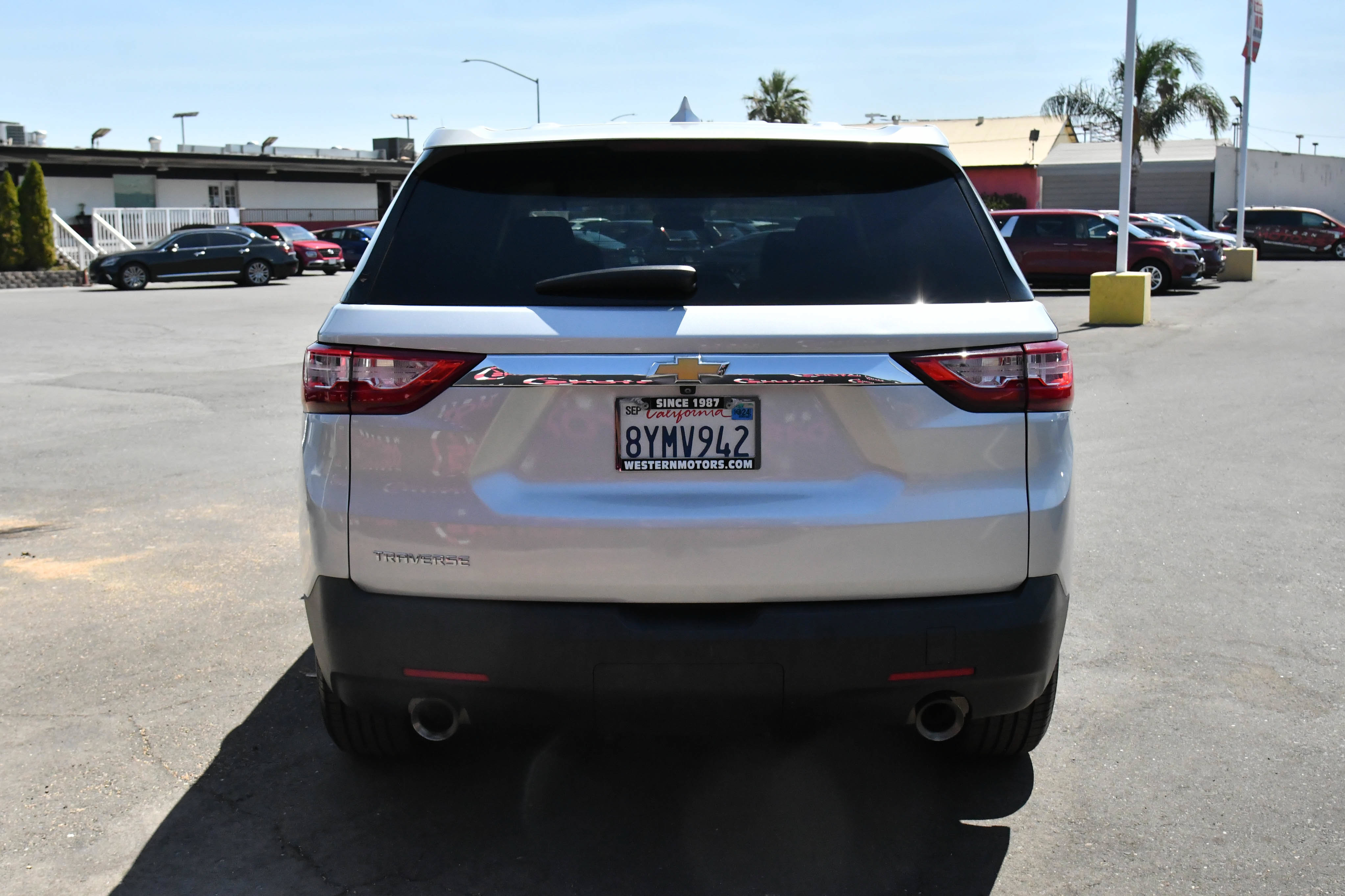 Used 2021 Chevrolet Traverse LS FWD image 7