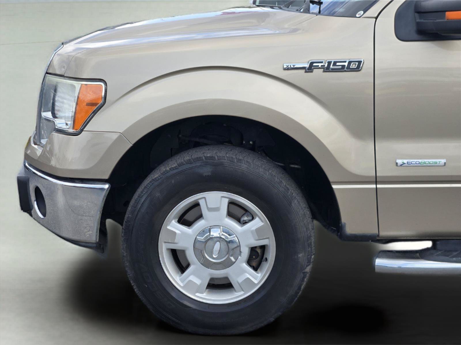 Used 2013 Ford F150 XLT w/ Mid Equipment Group RWD image 9