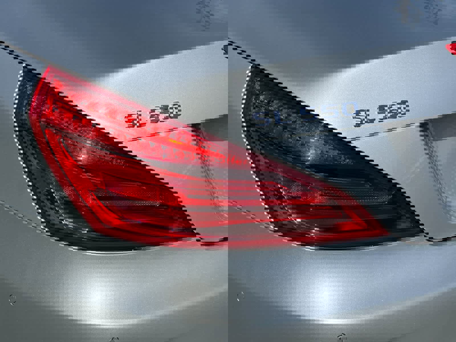 Used 2017 Mercedes-Benz SL 550 image 29