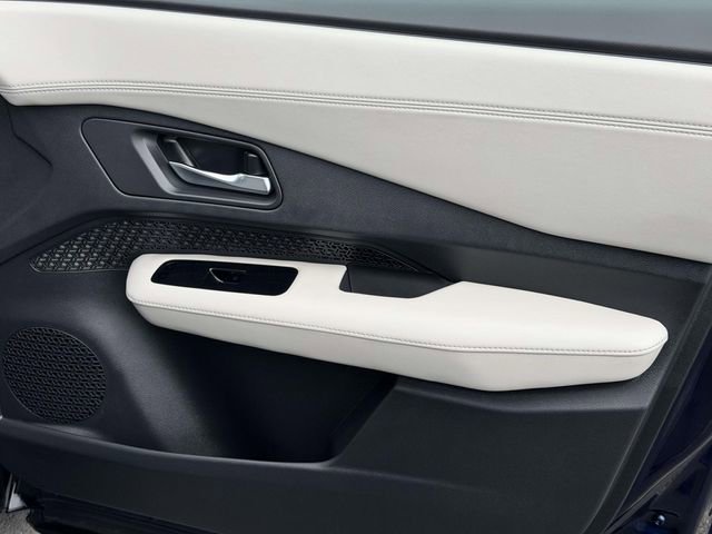 Used 2023 Nissan Ariya FWD image 8