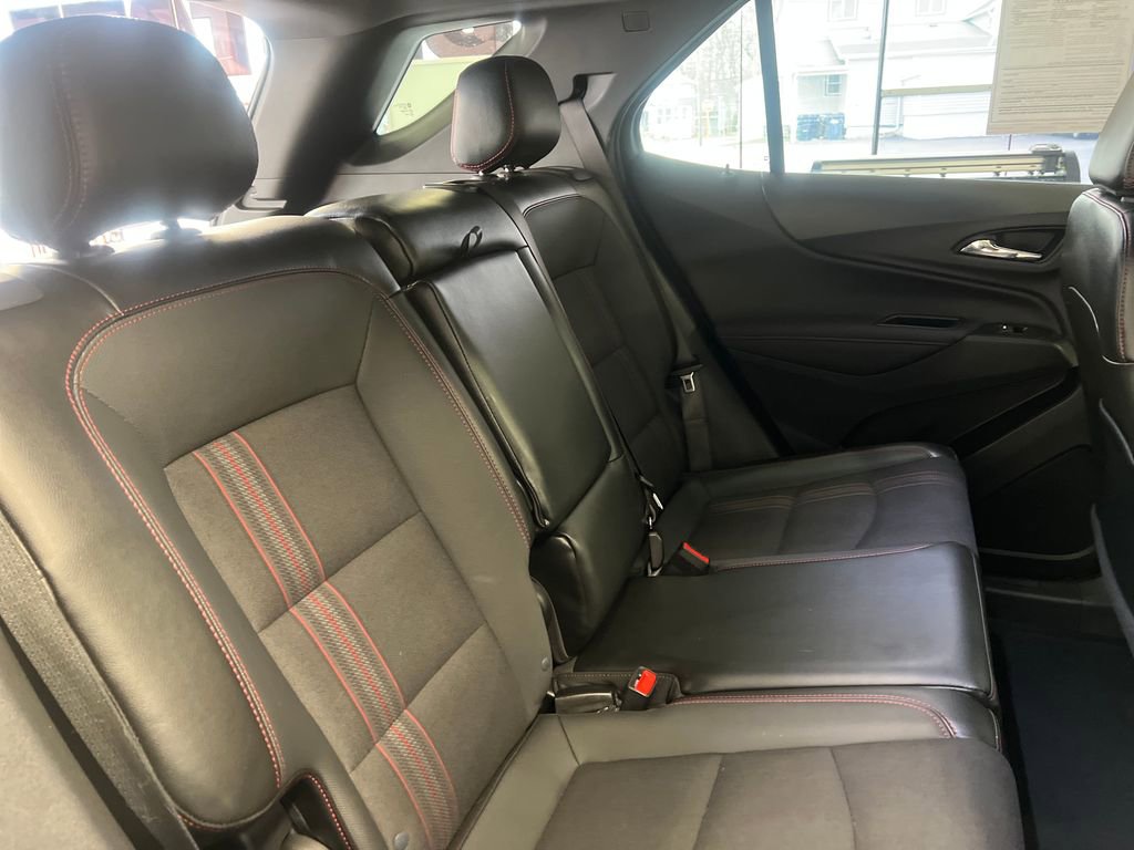 Used 2023 Chevrolet Equinox RS image 41