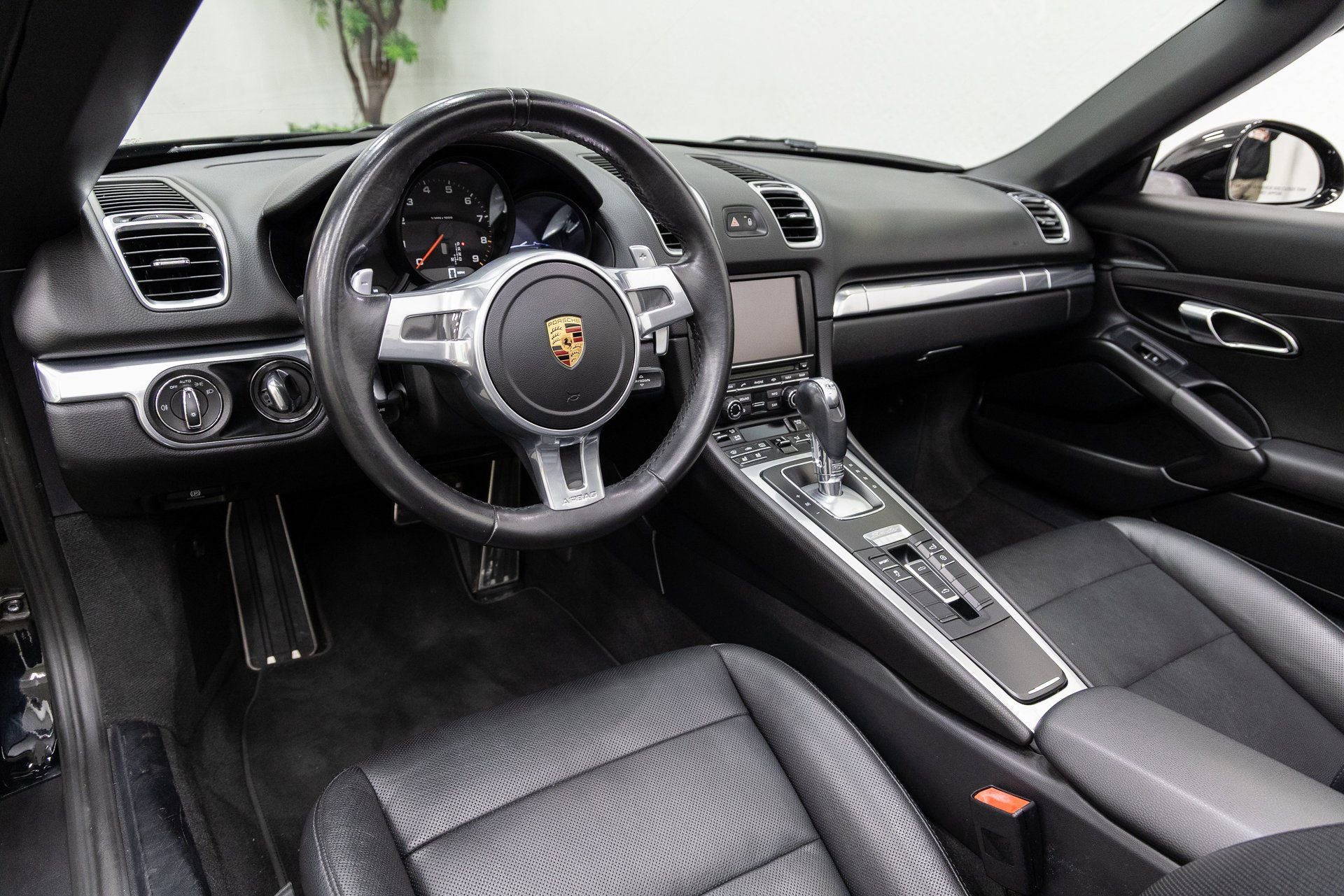 Used 2016 Porsche Boxster Black Edition image 6