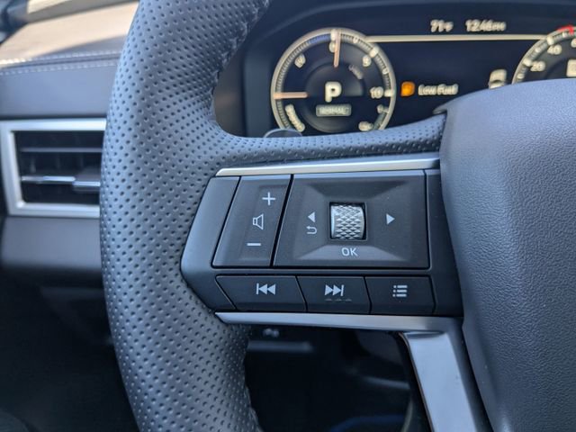 New 2025 Mitsubishi Outlander SEL image 25