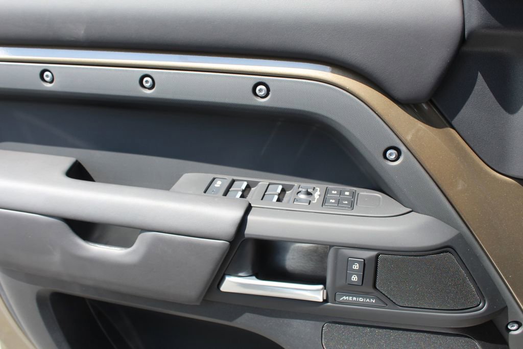 Used 2025 Land Rover Defender 130 S AWD/4WD image 16