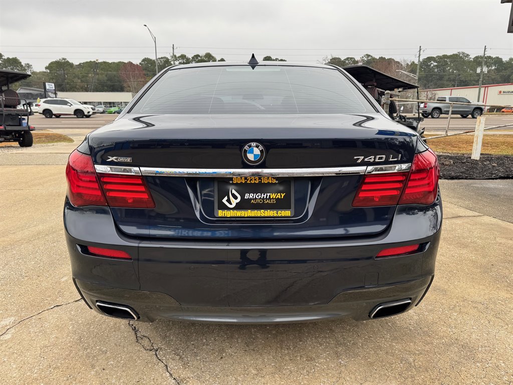 Used 2015 BMW 740Li w/ Executive Package image 6