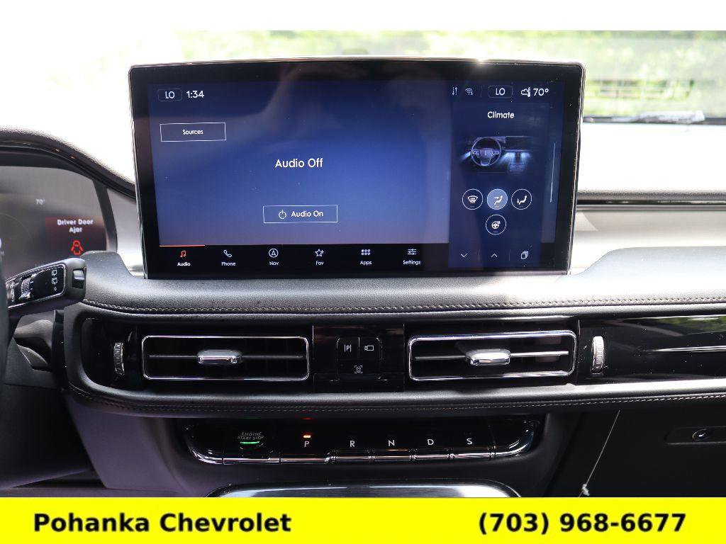 Used 2023 Lincoln Nautilus Reserve image 10