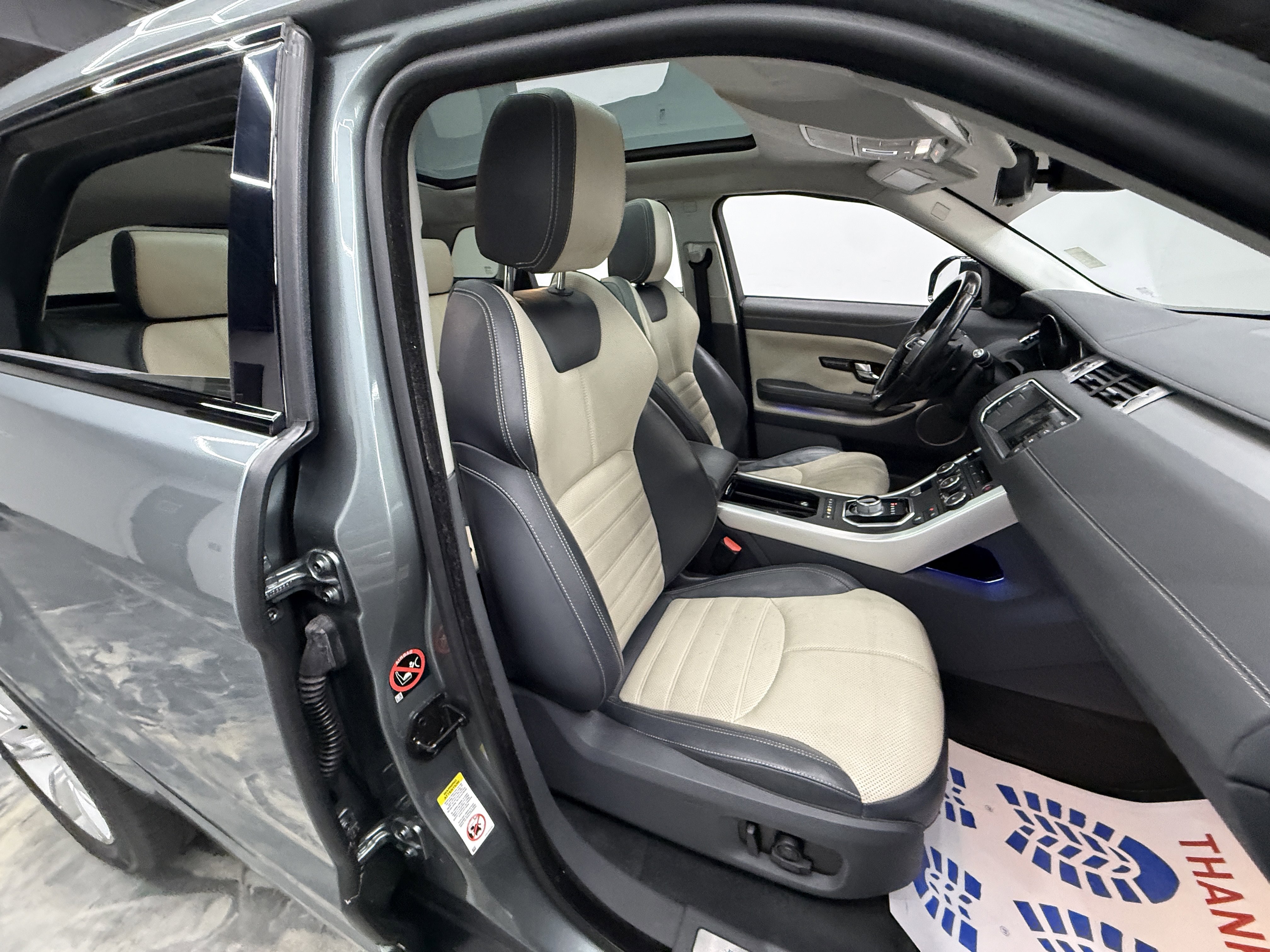 Used 2016 Land Rover Range Rover Evoque HSE Dynamic image 22