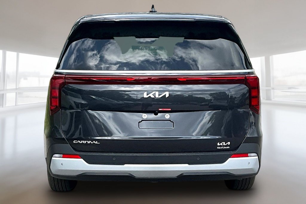 New 2027 Kia Carnival LX FWD image 4