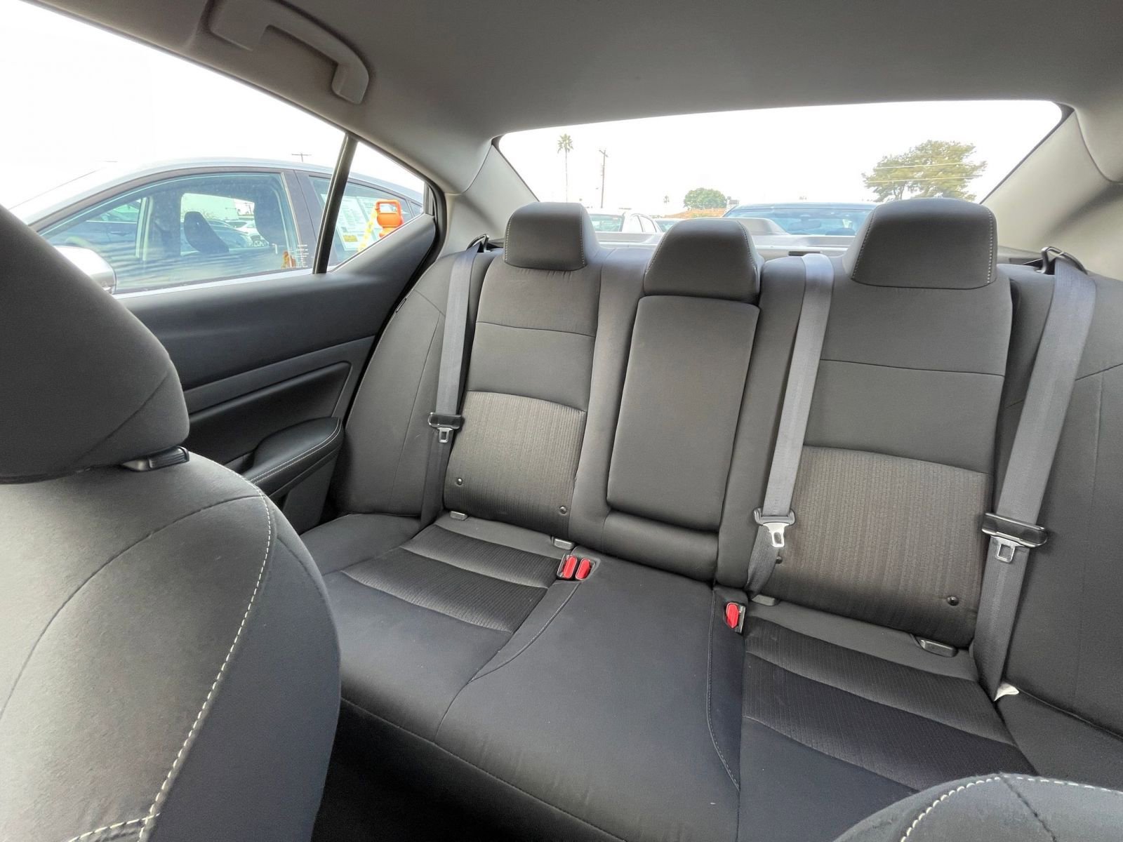 Used 2025 Nissan Altima 2.5 SV image 40