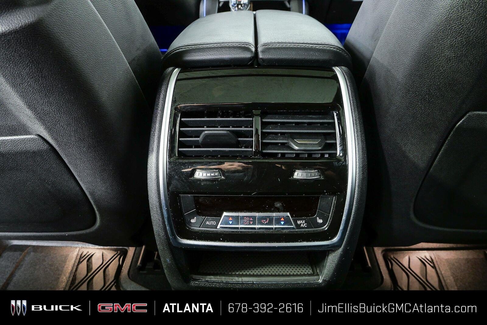 Used 2019 BMW X5 xDrive40i w/ M Sport Package AWD/4WD image 19