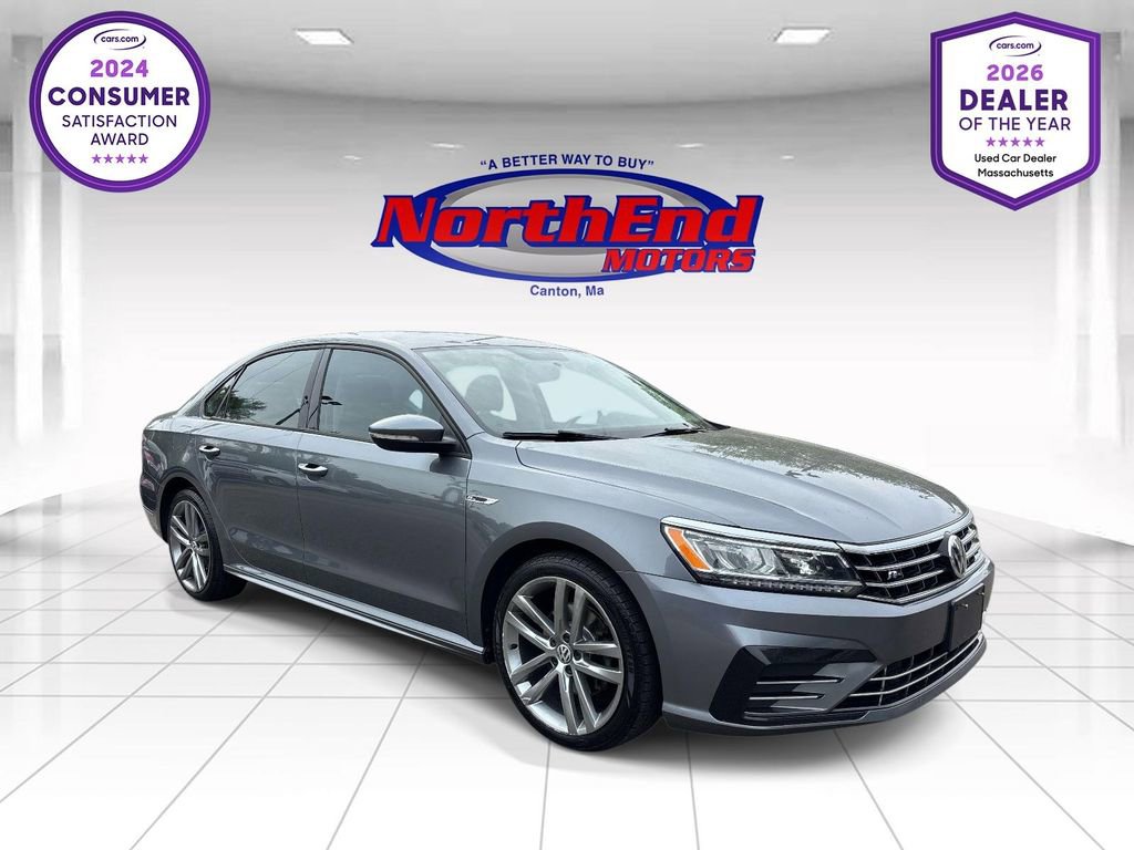 Used 2018 Volkswagen Passat 2.0T FWD image 1