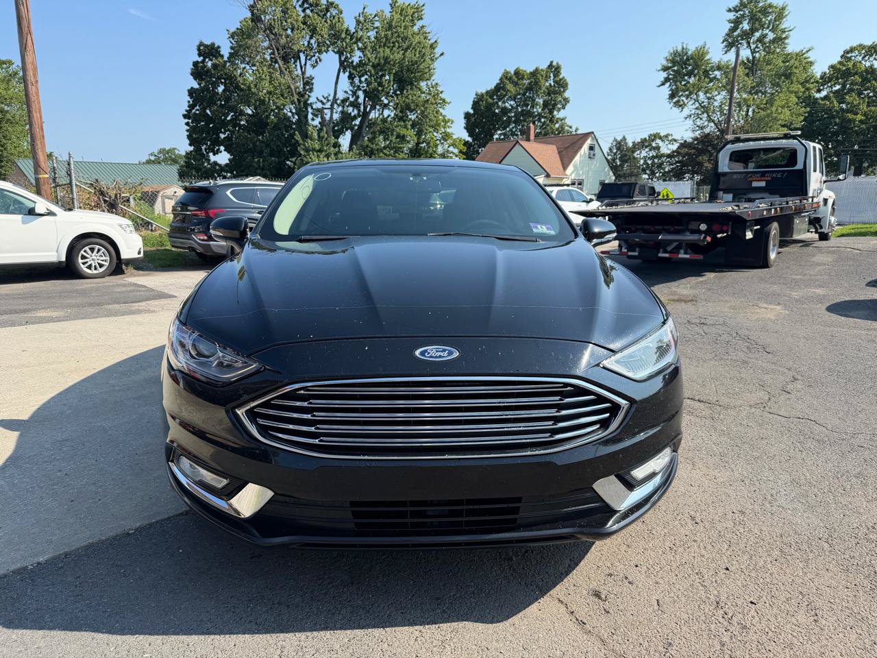 Used 2017 Ford Fusion Titanium FWD image 2