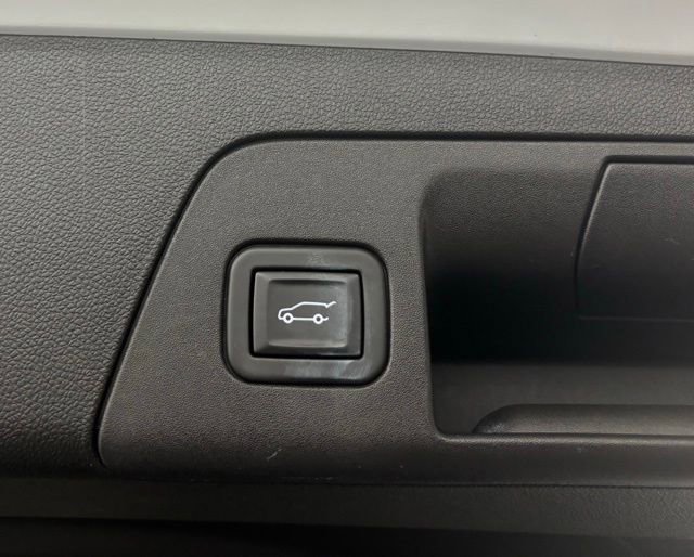 Used 2023 Buick Envision Avenir FWD image 55