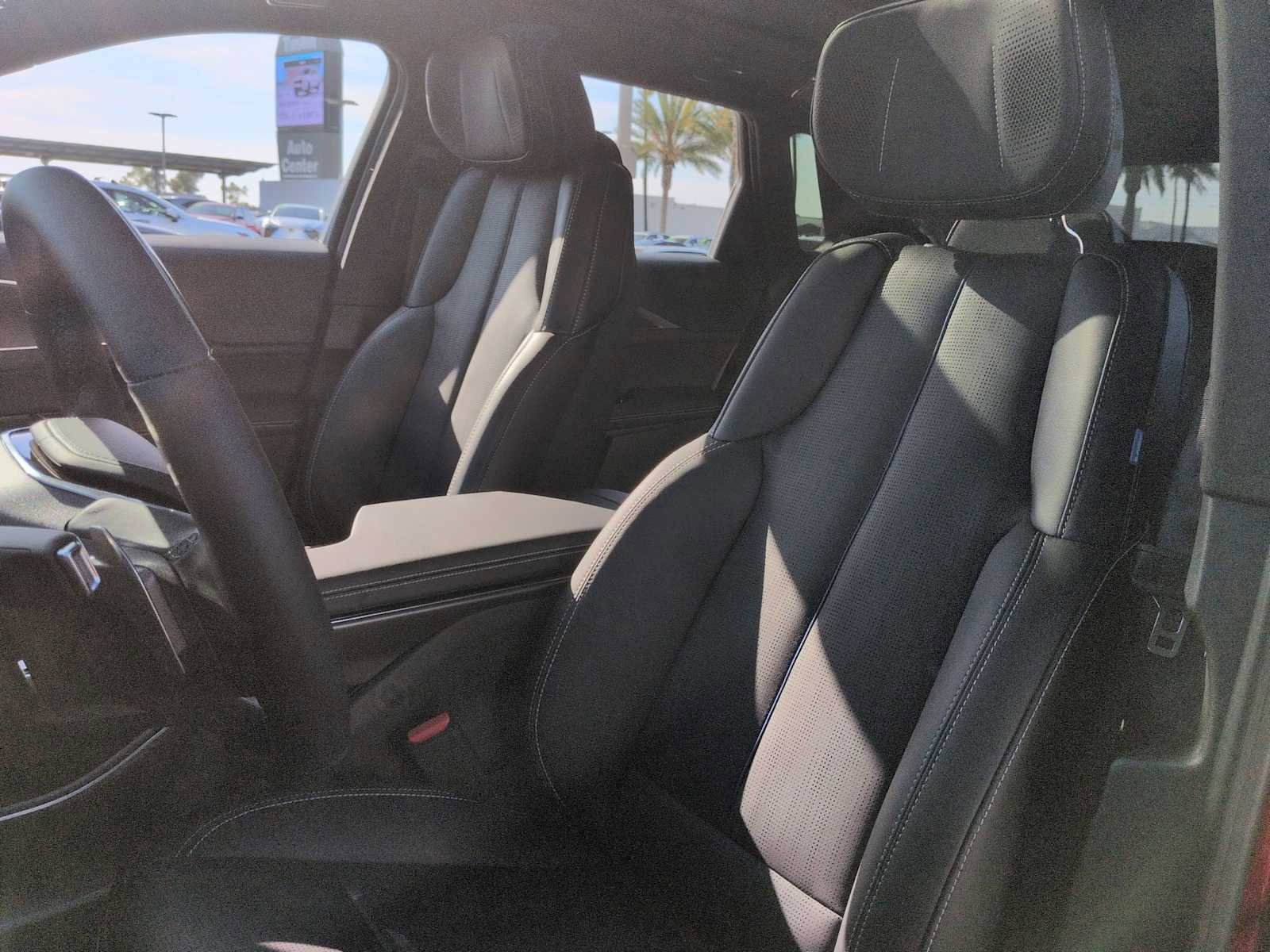 New 2026 Cadillac Lyriq V AWD/4WD image 24