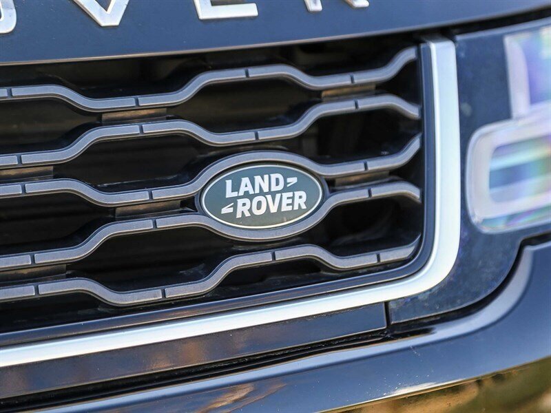 Used 2019 Land Rover Range Rover Sport SE AWD/4WD image 10