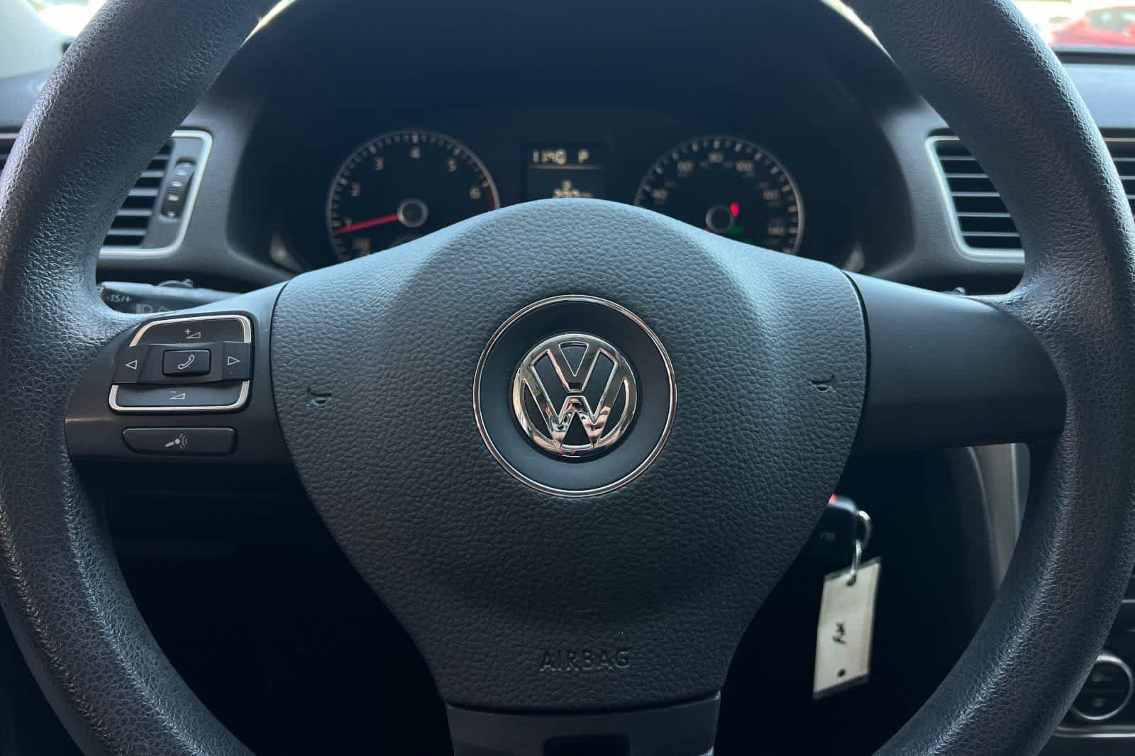 Used 2012 Volkswagen Passat 2.5 S FWD image 22