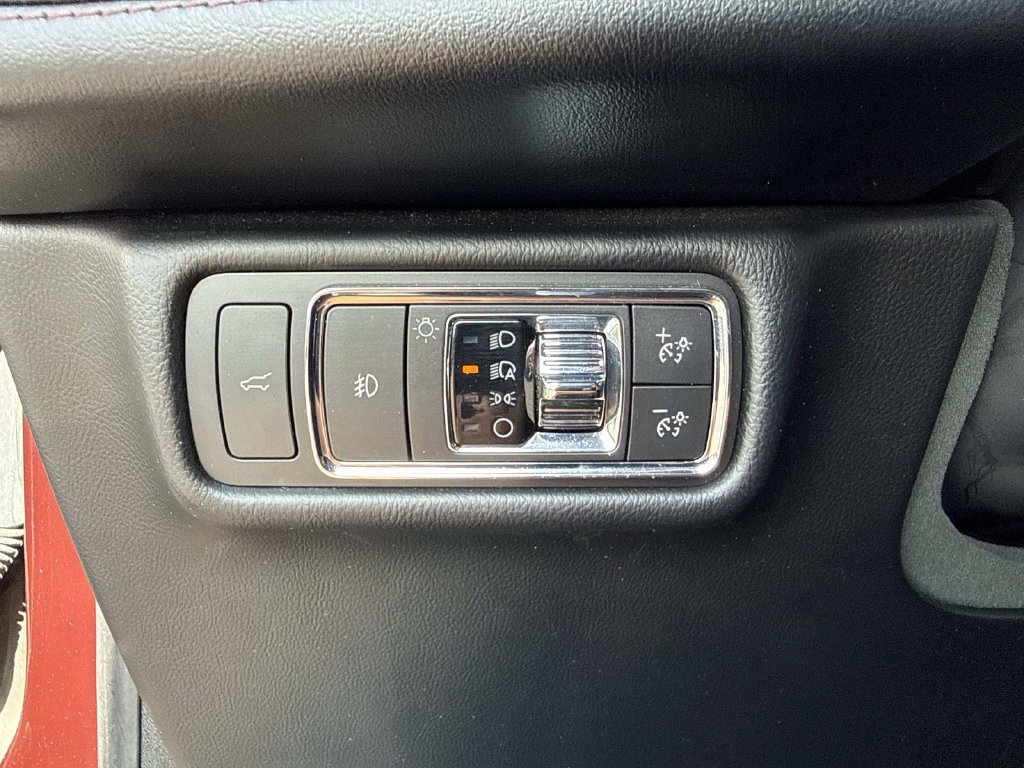 Used 2023 Lincoln Aviator Reserve w/ Equipment Group 201A RWD image 33