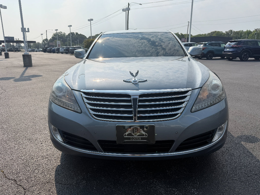 Used 2014 Hyundai Equus Signature RWD image 2