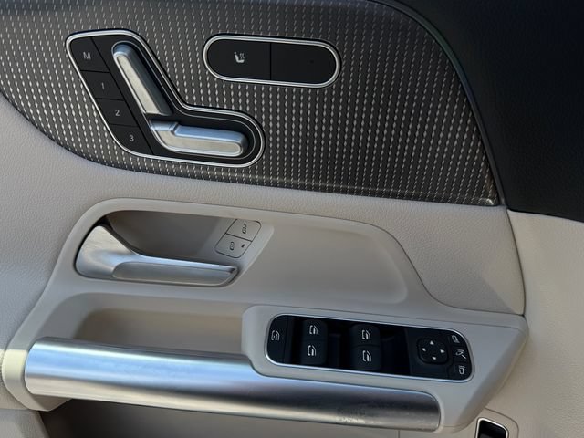 Used 2021 Mercedes-Benz GLA 250 image 21