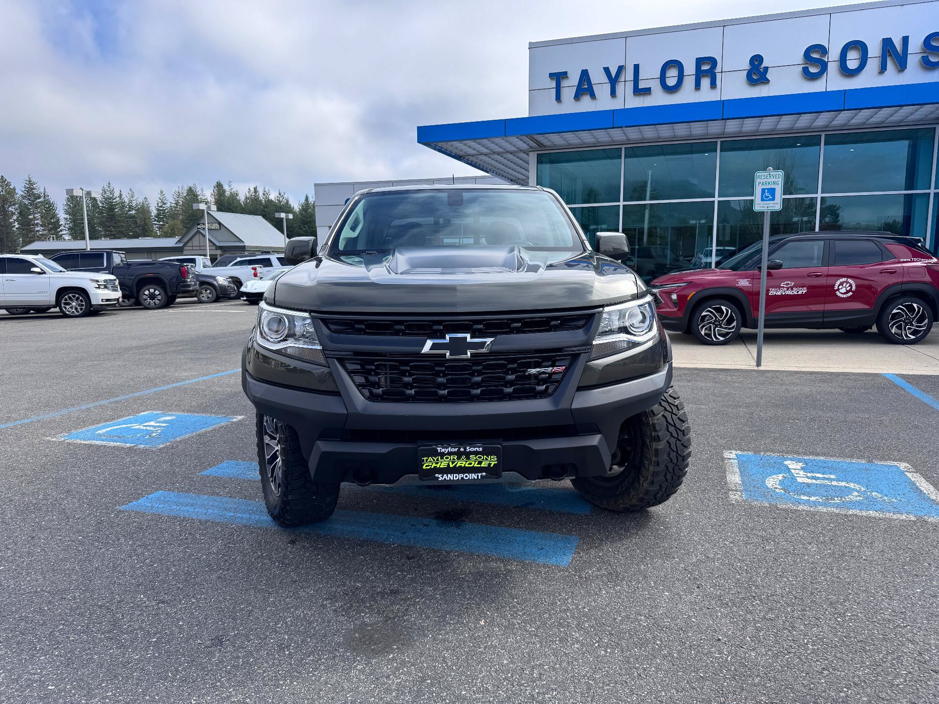 Used 2018 Chevrolet Colorado ZR2 AWD/4WD image 2