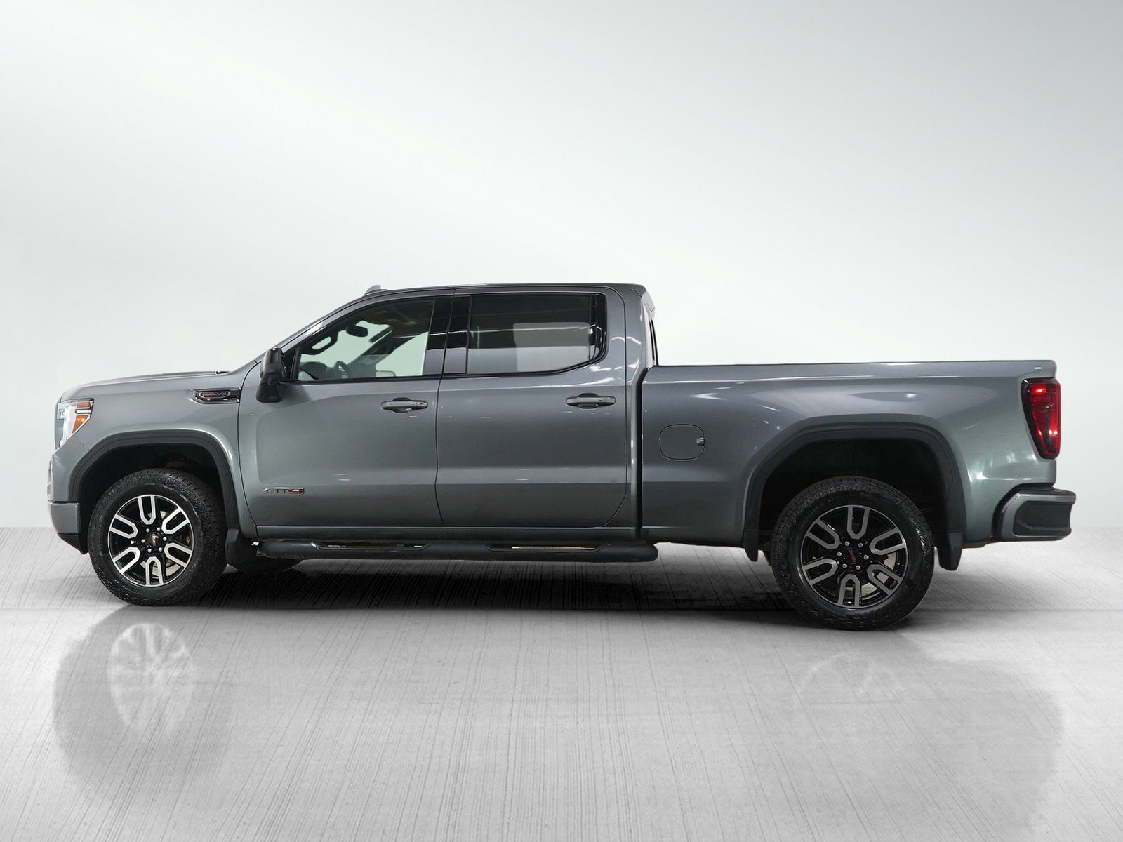 Used 2020 GMC Sierra 1500 AT4 image 2