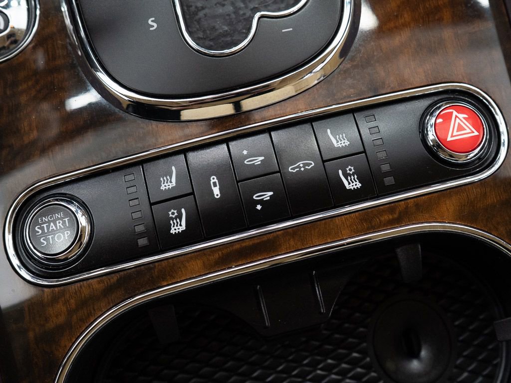 Used 2017 Bentley Continental GT image 29