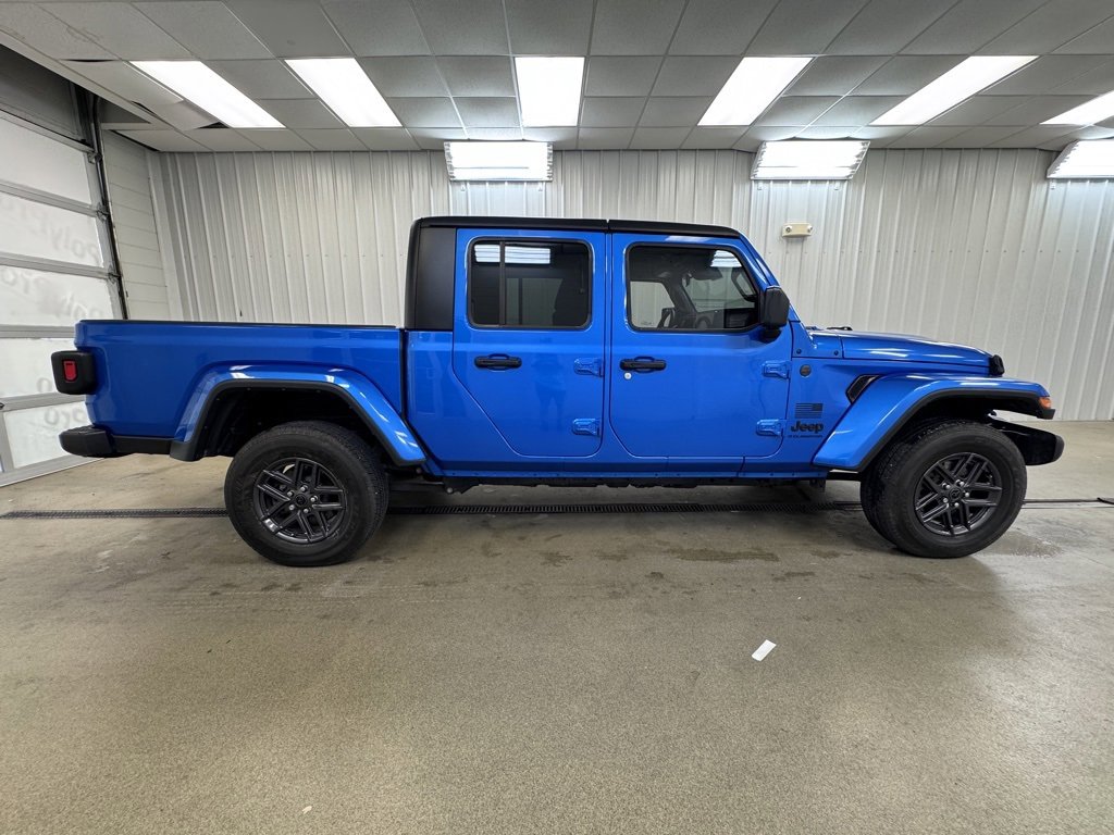 Used 2024 Jeep Gladiator Sport image 5