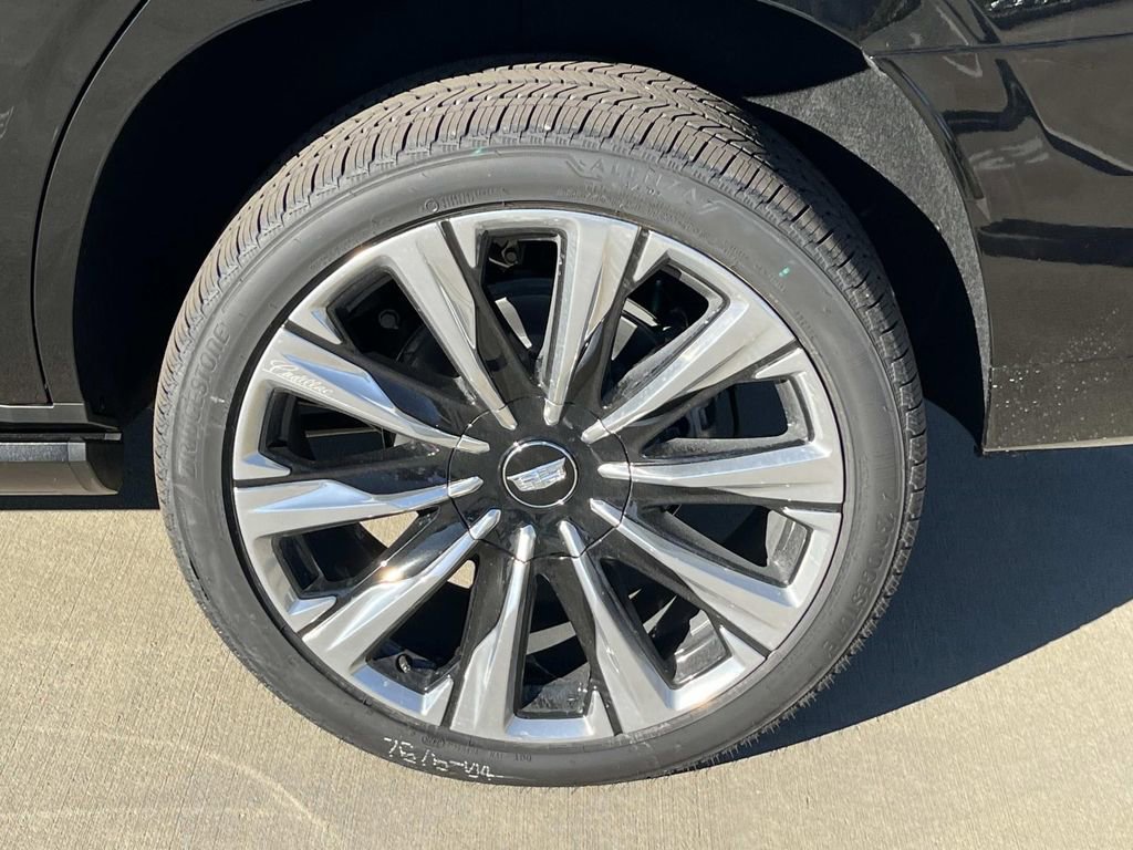 New 2026 Cadillac Escalade Luxury w/ Touring Package image 11