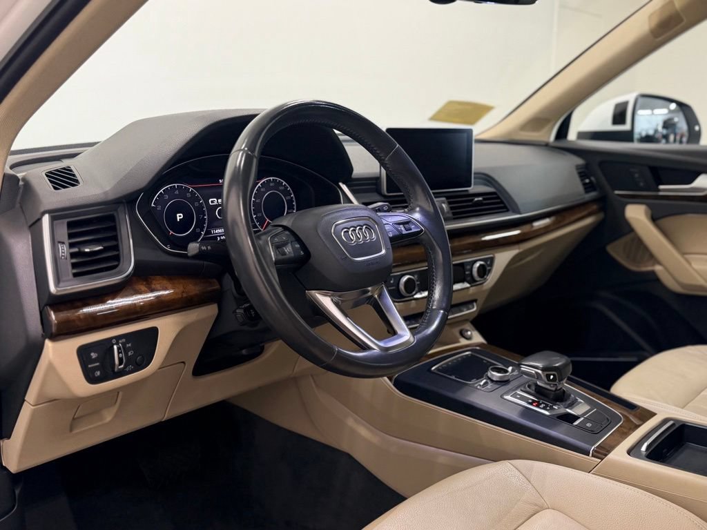 Used 2018 Audi Q5 2.0T Premium Plus w/ Premium Plus Package AWD/4WD image 12