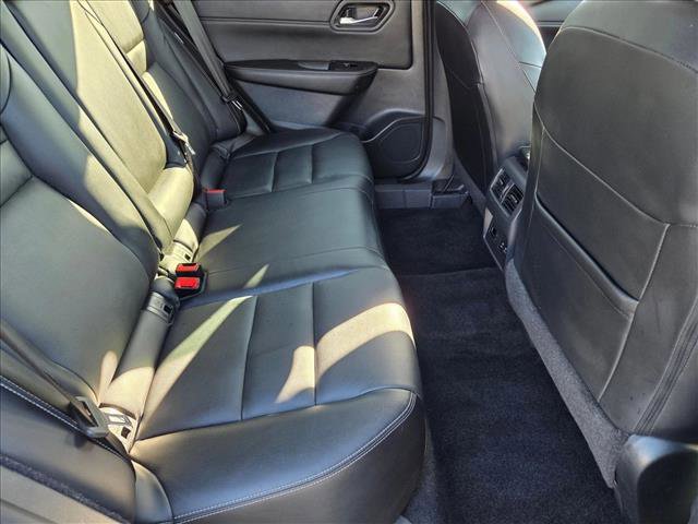 Used 2023 Nissan Rogue SL w/ SL Premium Package image 20