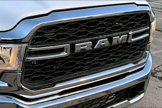 Used 2022 RAM 3500 Big Horn image 34