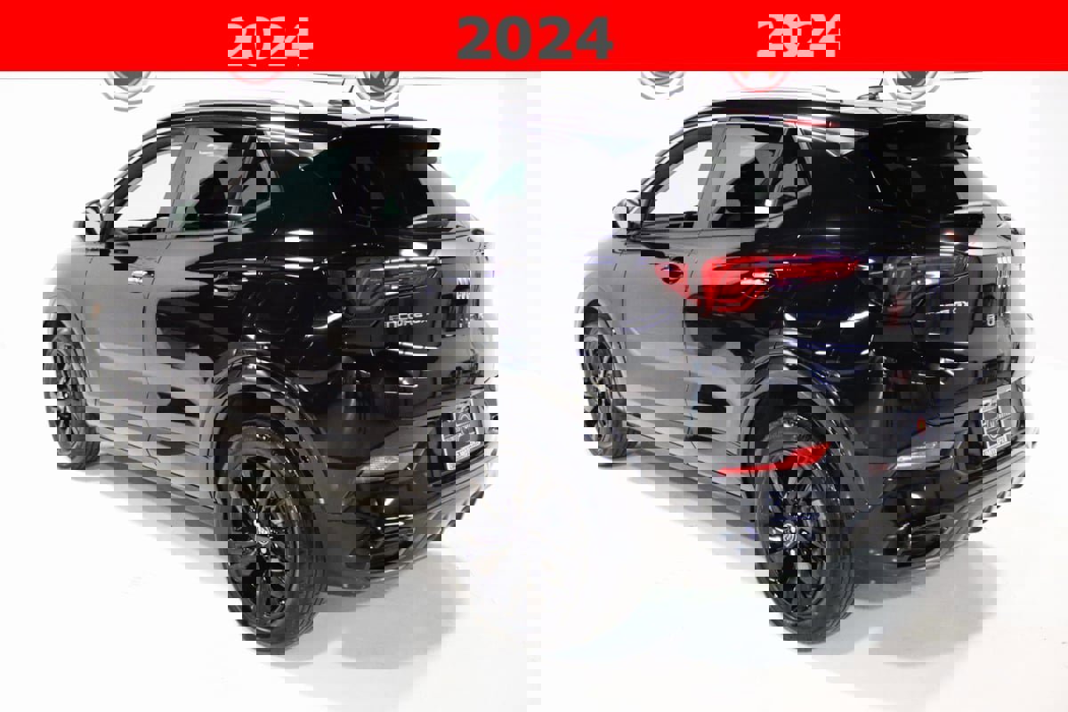 Used 2024 Buick Encore GX Sport Touring w/ Comfort Package FWD image 3