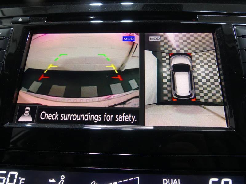 Used 2018 Nissan Rogue SL w/ Premium Package image 12