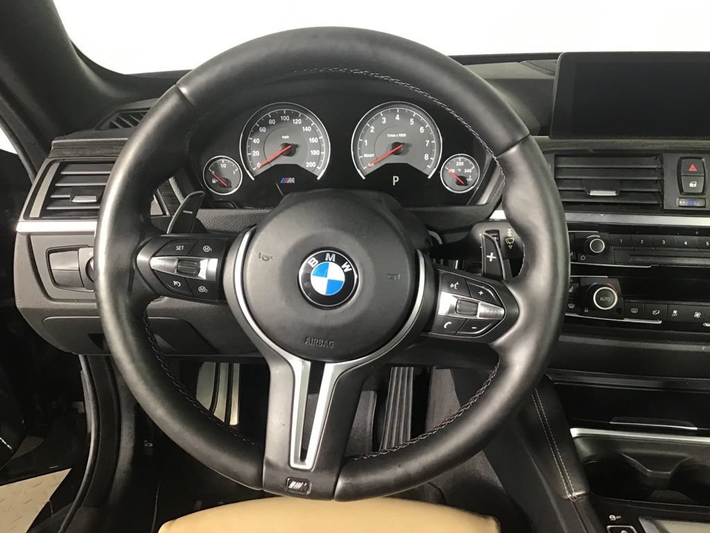Used 2015 BMW M4 Convertible RWD image 23