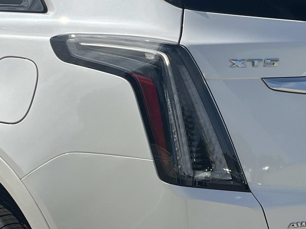 Certified 2023 Cadillac XT5 Sportv w/ Technology Package AWD/4WD image 10