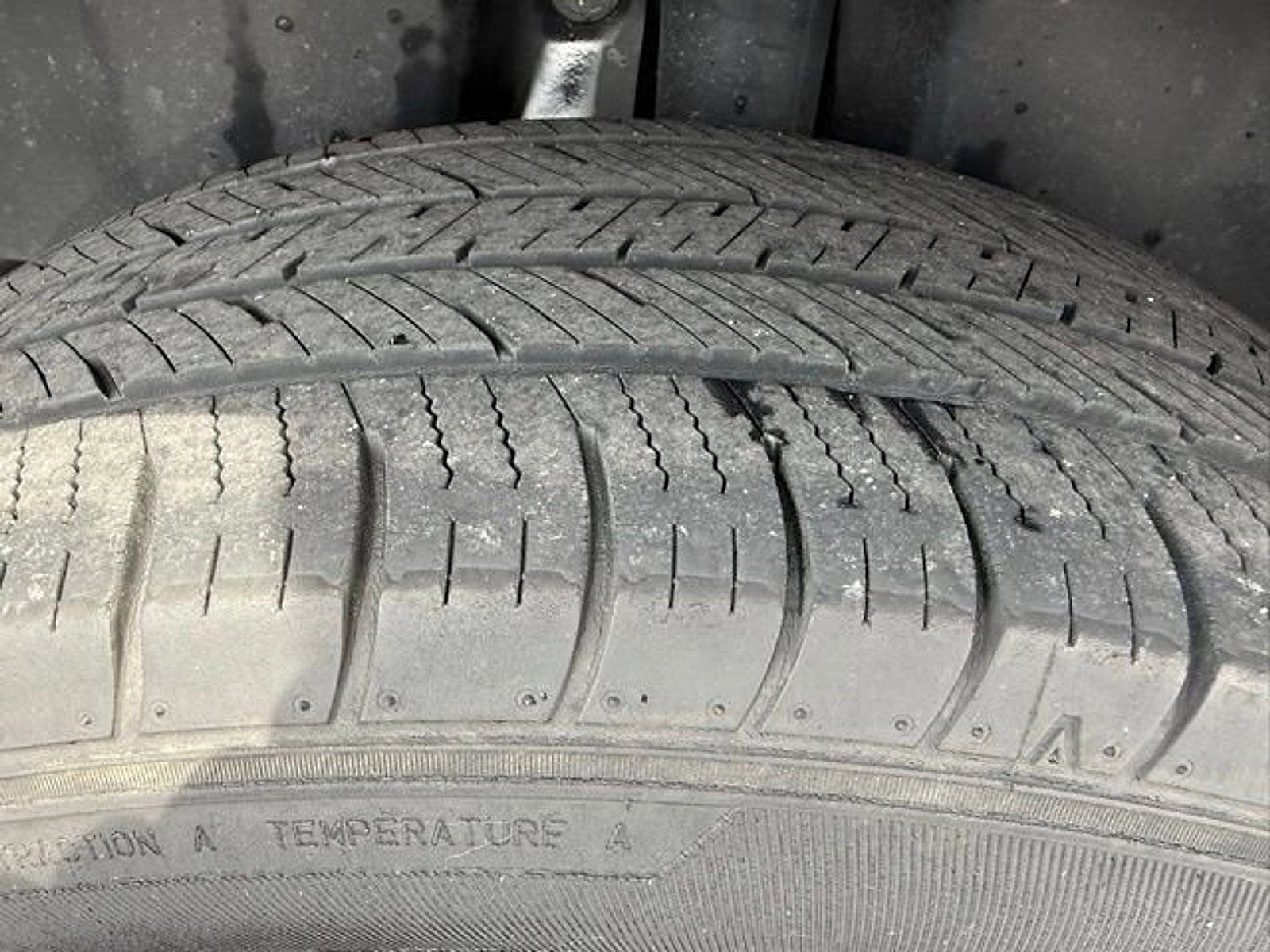 Used 2017 Jeep Cherokee 75th Anniversary image 28