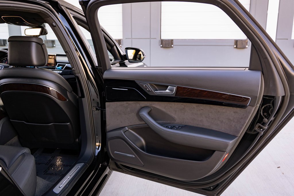 Used 2017 Audi A8 L 3.0T w/ Executive Package image 26